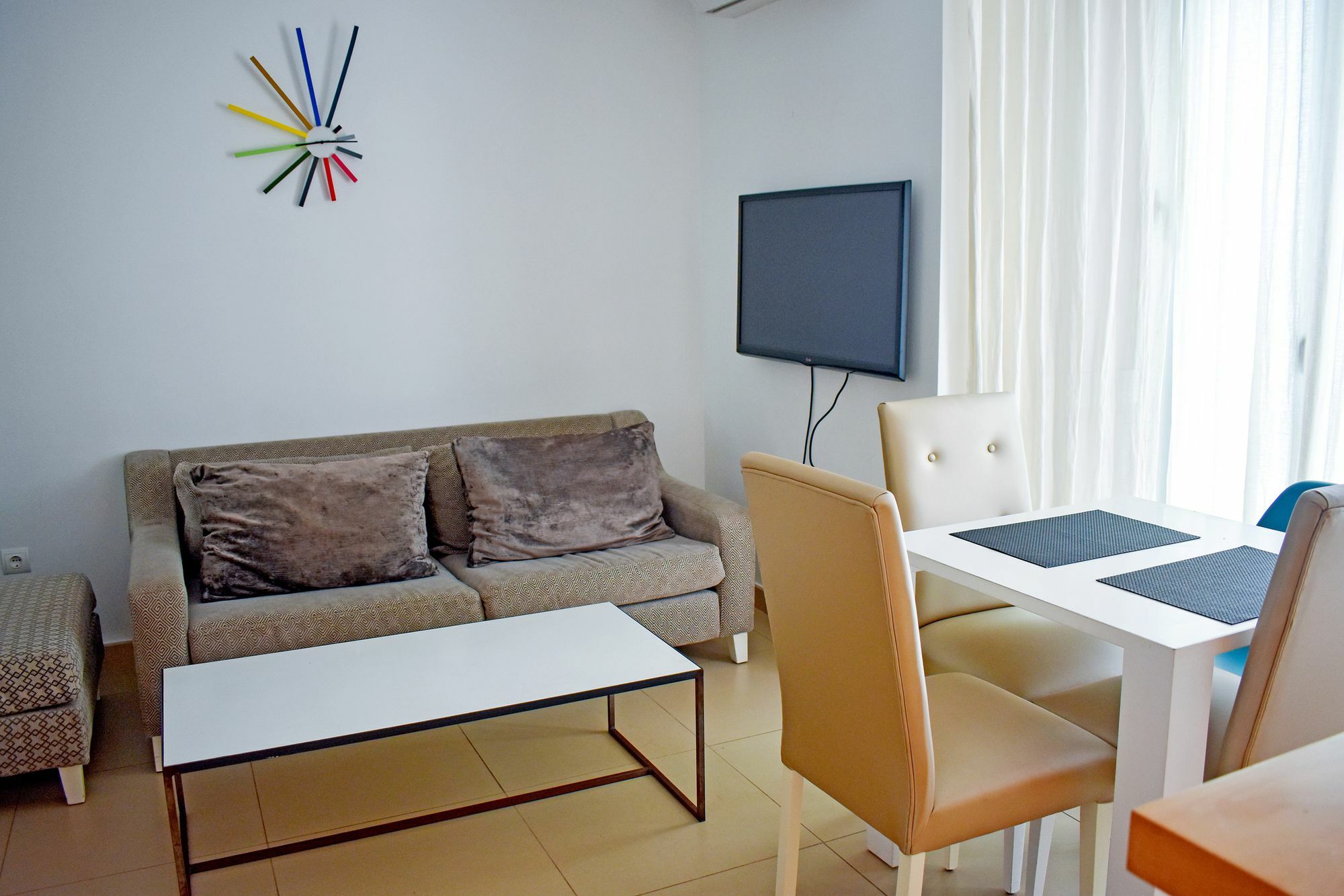 Urbanliving Fajardo Apartment Malaga Exterior photo